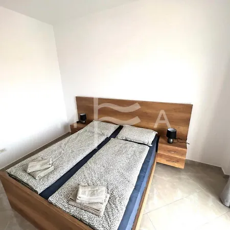 2 Bedrooms 120m2 *