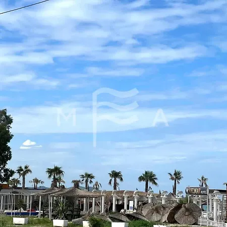 Apartment 2 Bedrooms 120m2 *