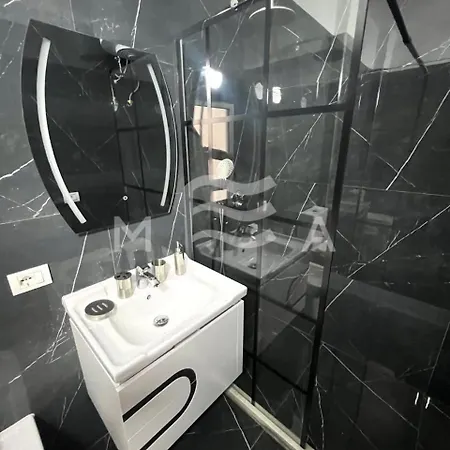 2 Bedrooms 120m2 Golem (Tirana)